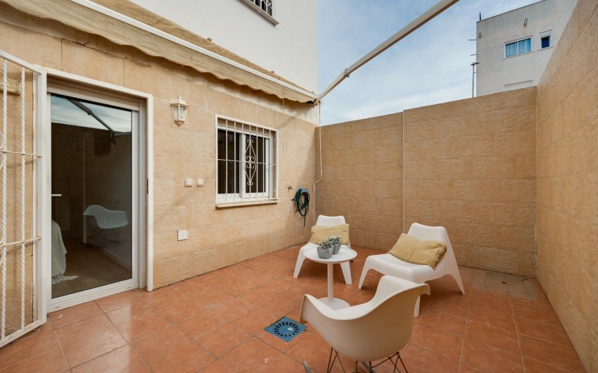Revente - Apartment -
Torrevieja - Centro