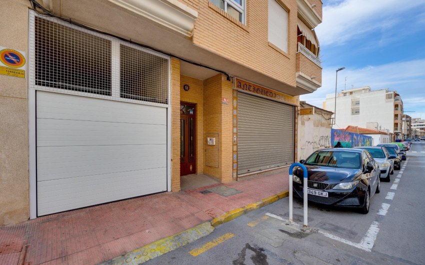 Revente - Apartment -
Torrevieja - Centro