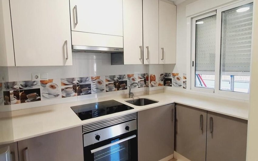 Revente - Apartment -
Torrevieja - Centro