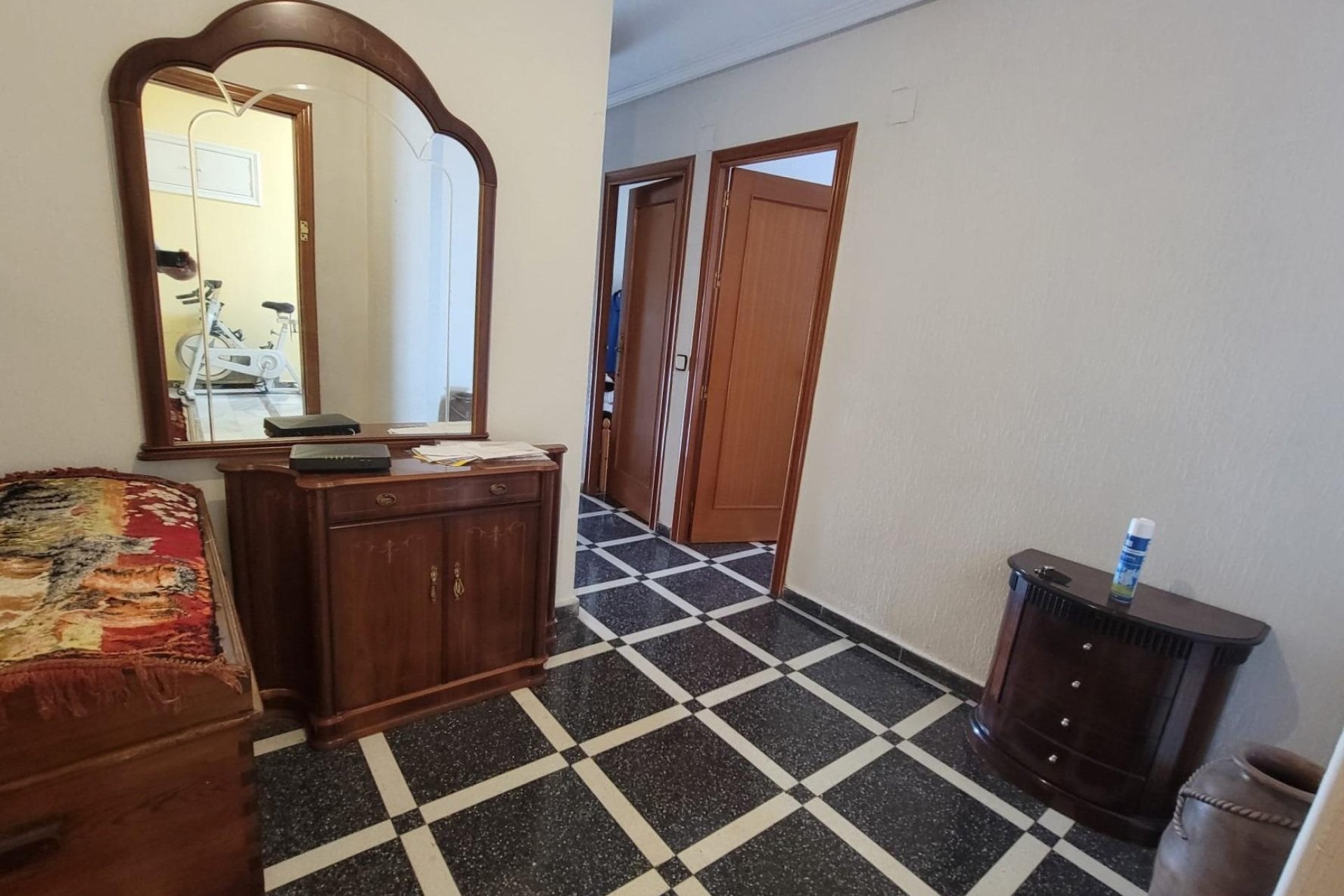 Revente - Apartment -
Torrevieja - Centro
