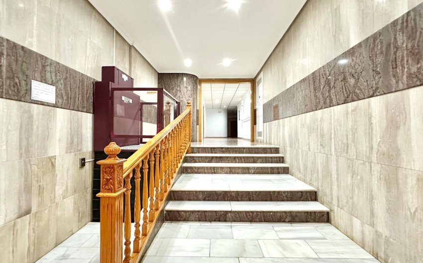 Revente - Apartment -
Torrevieja - Centro