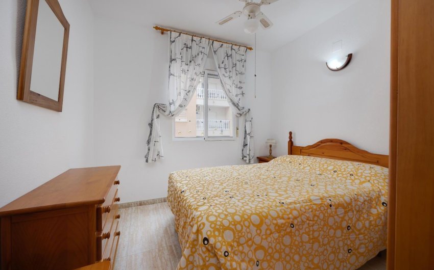 Revente - Apartment -
Torrevieja - Centro