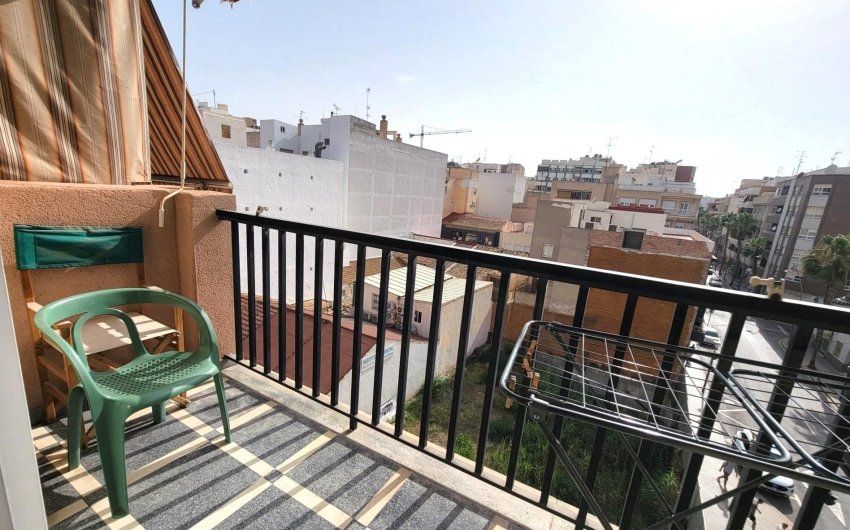 Revente - Apartment -
Torrevieja - Centro