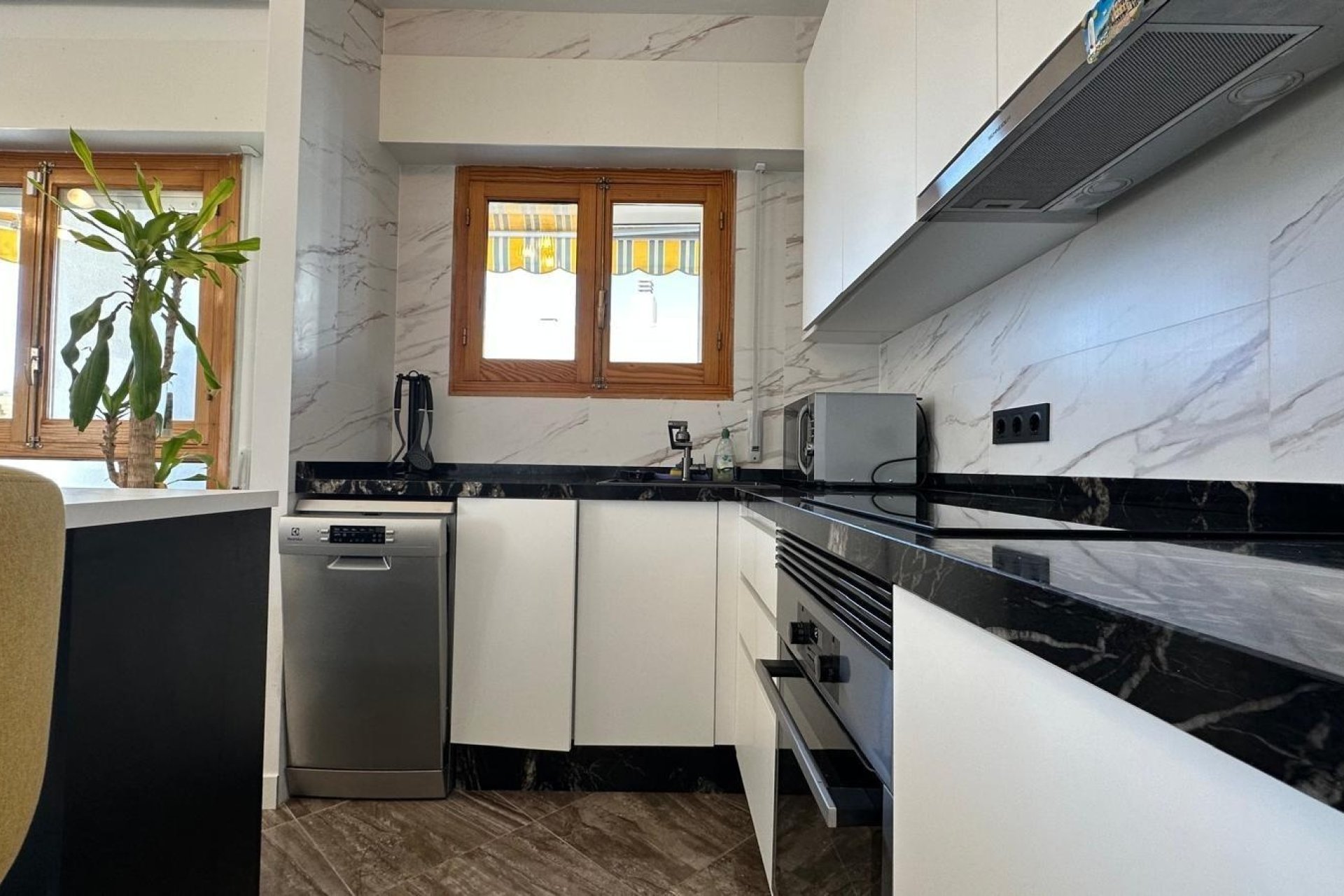 Revente - Apartment -
Torrevieja - Centro