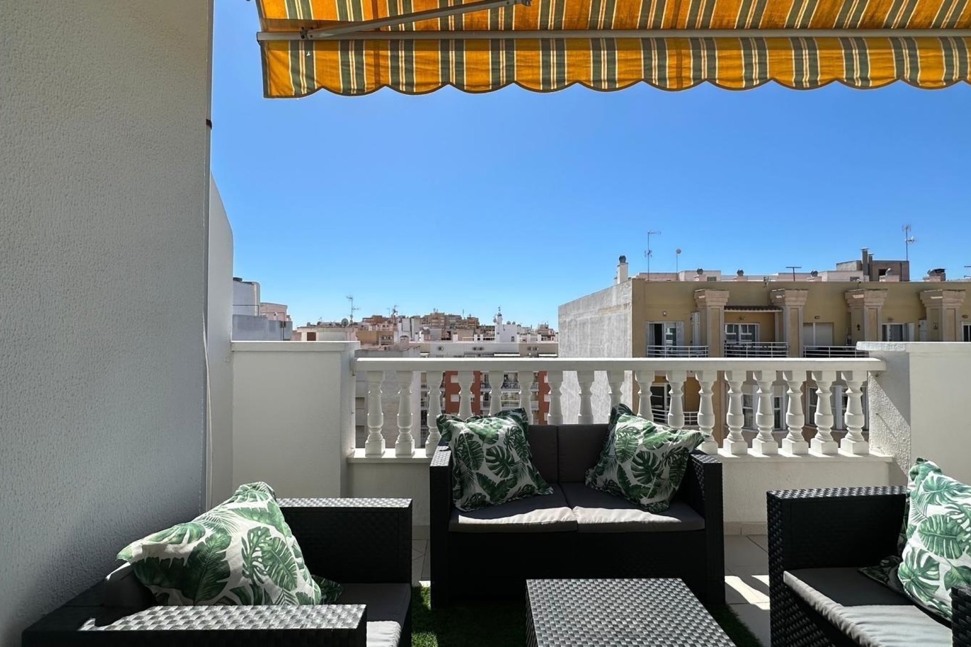 Revente - Apartment -
Torrevieja - Centro