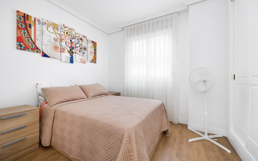 Revente - Apartment -
Torrevieja - Centro