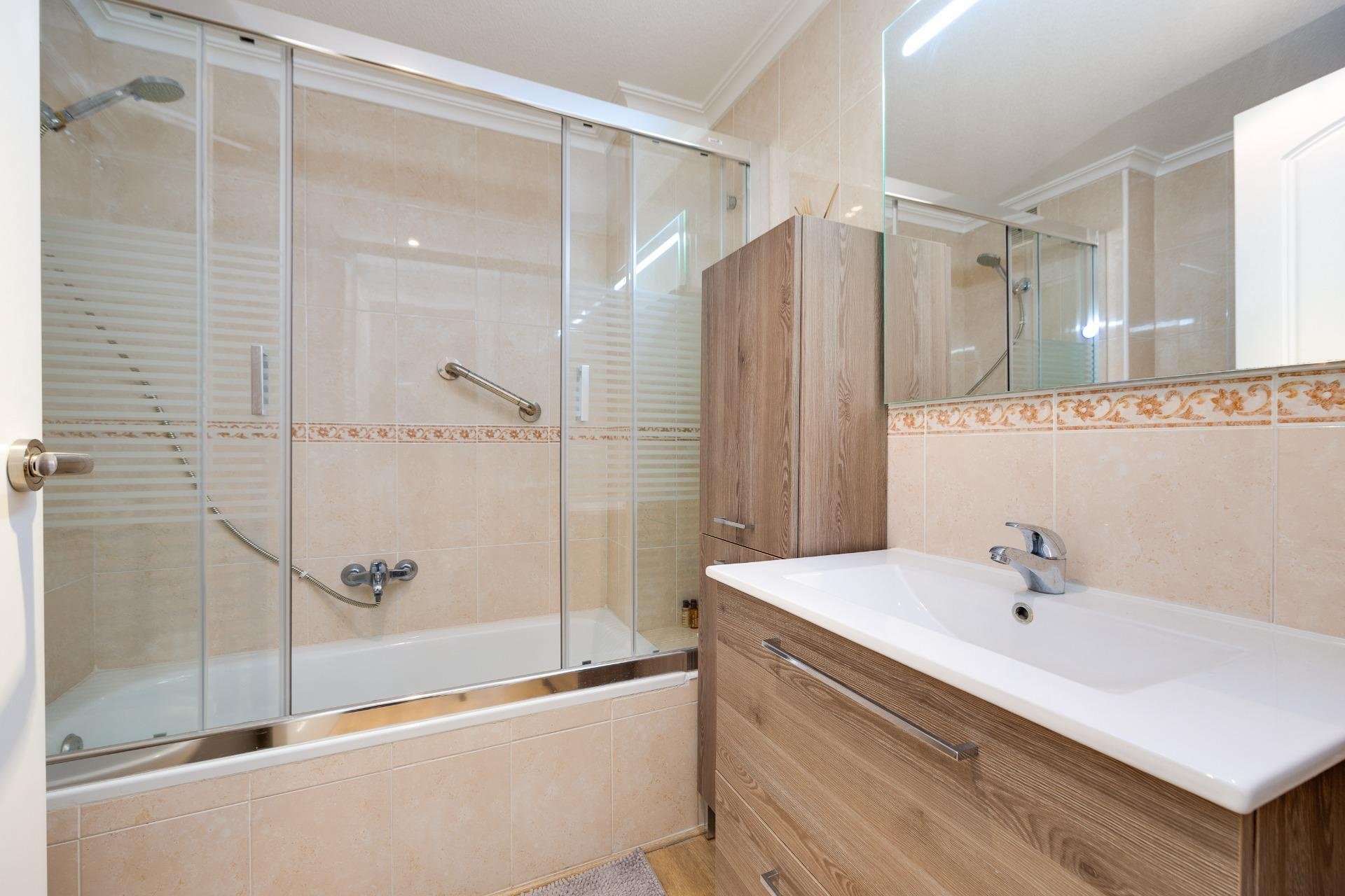 Revente - Apartment -
Torrevieja - Centro