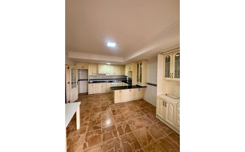 Revente - Apartment -
Torrevieja - Centro