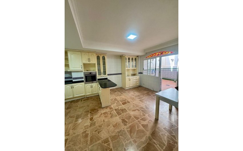 Revente - Apartment -
Torrevieja - Centro