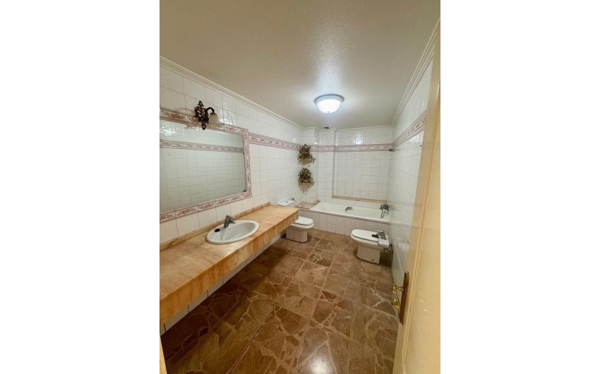 Revente - Apartment -
Torrevieja - Centro