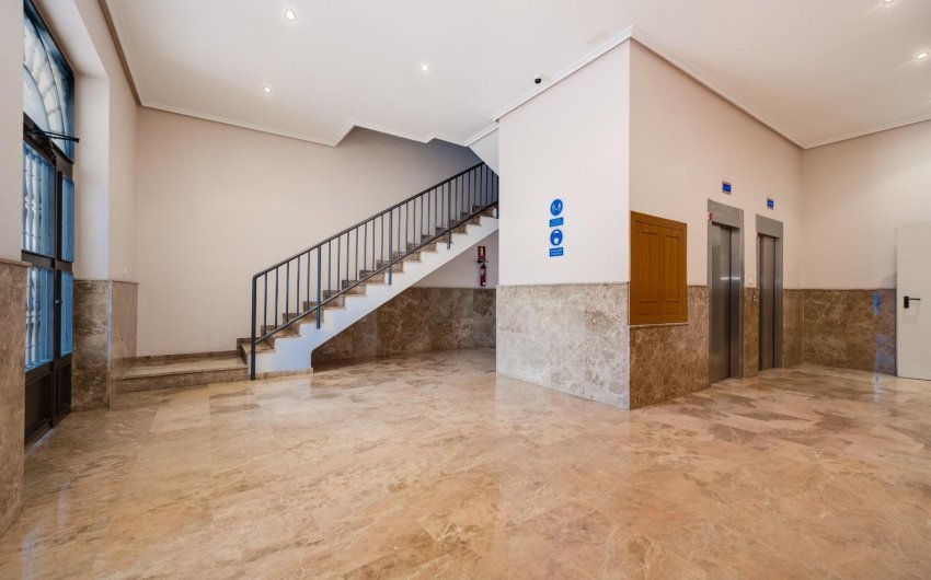 Revente - Apartment -
Torrevieja - Centro