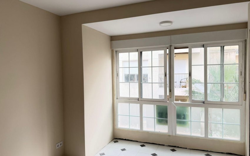 Revente - Apartment -
Torrevieja - Centro