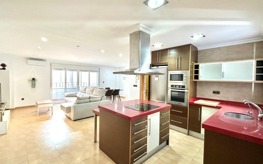 Revente - Apartment -
Torrevieja - Centro