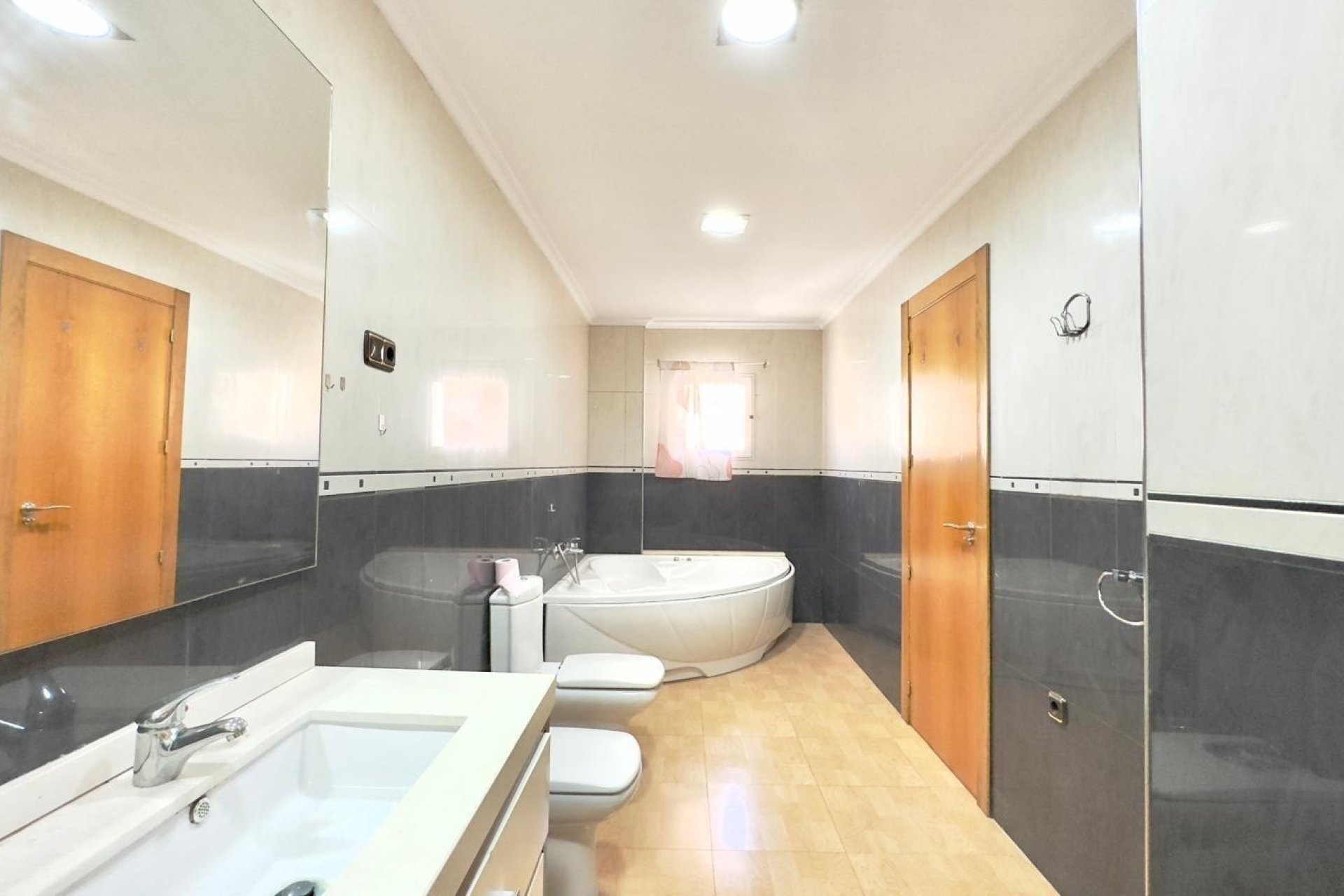 Revente - Apartment -
Torrevieja - Centro