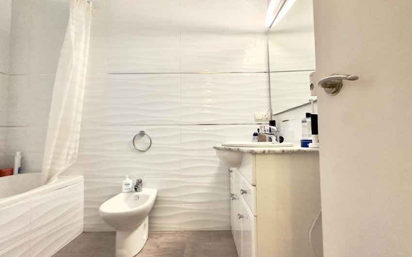 Revente - Apartment -
Torrevieja - Centro