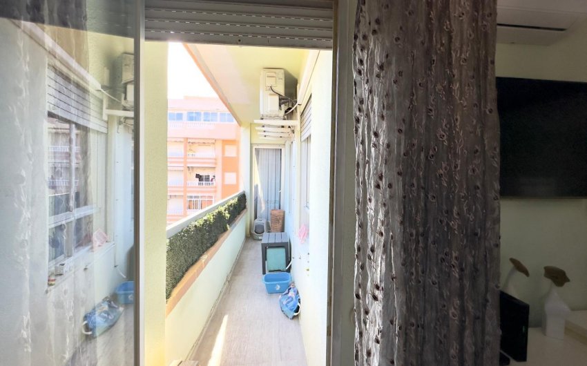 Revente - Apartment -
Torrevieja - Centro