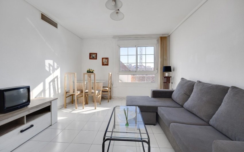 Revente - Apartment -
Torrevieja - Centro