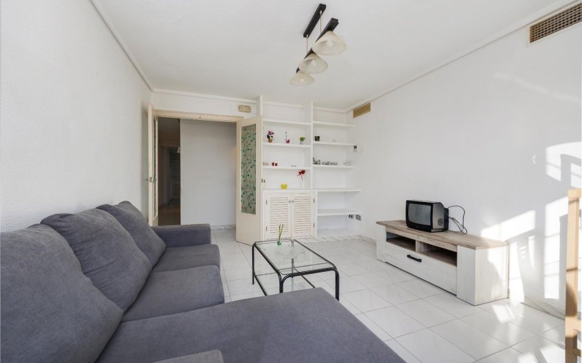Revente - Apartment -
Torrevieja - Centro