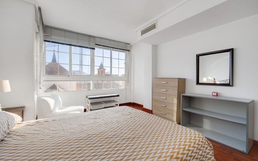 Revente - Apartment -
Torrevieja - Centro