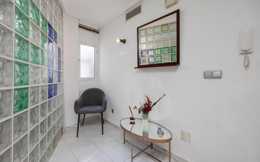 Revente - Apartment -
Torrevieja - Centro