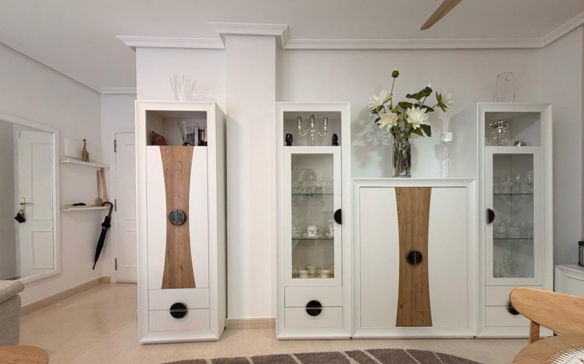 Revente - Apartment -
Torrevieja - Centro