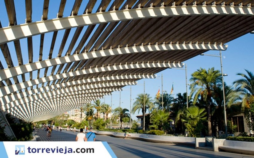 Revente - Apartment -
Torrevieja - Centro