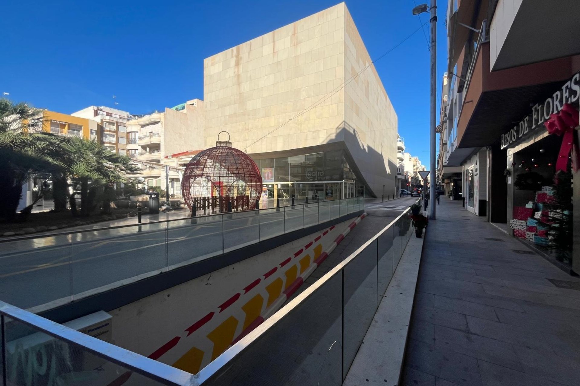 Revente - Apartment -
Torrevieja - Centro