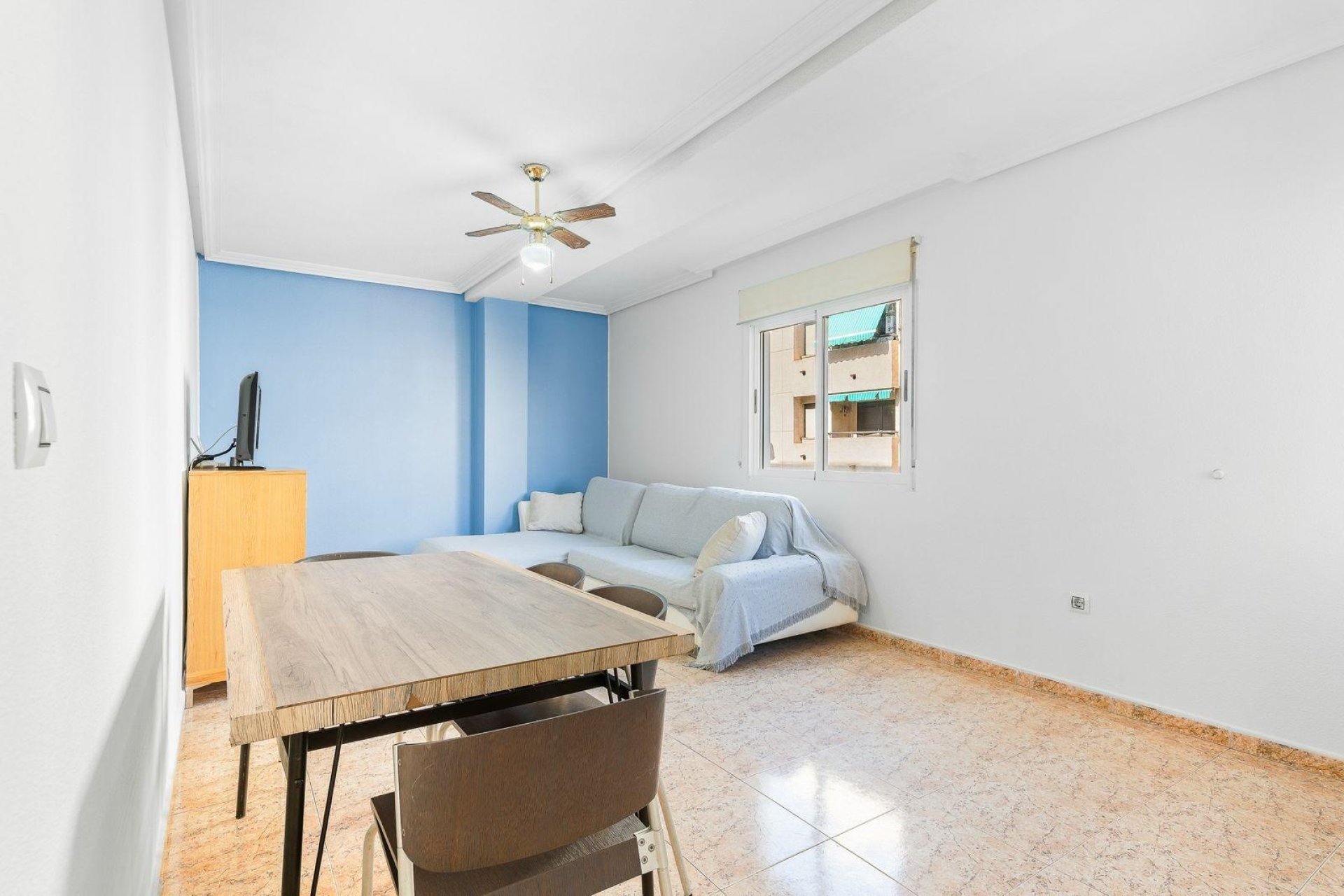 Revente - Apartment -
Torrevieja - Centro