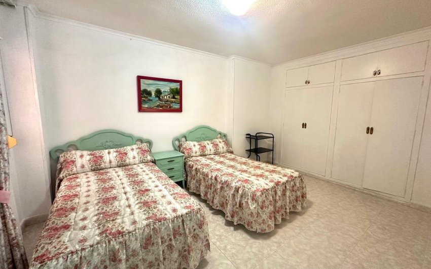 Revente - Apartment -
Torrevieja - Centro