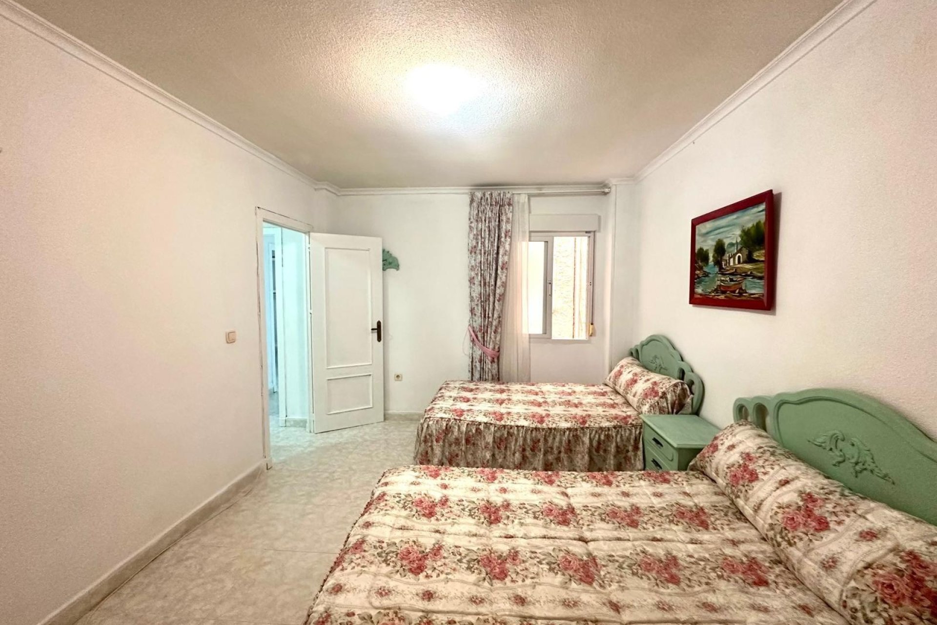 Revente - Apartment -
Torrevieja - Centro