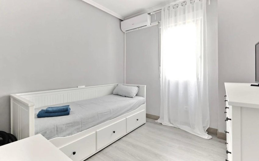 Revente - Apartment -
Torrevieja - Centro