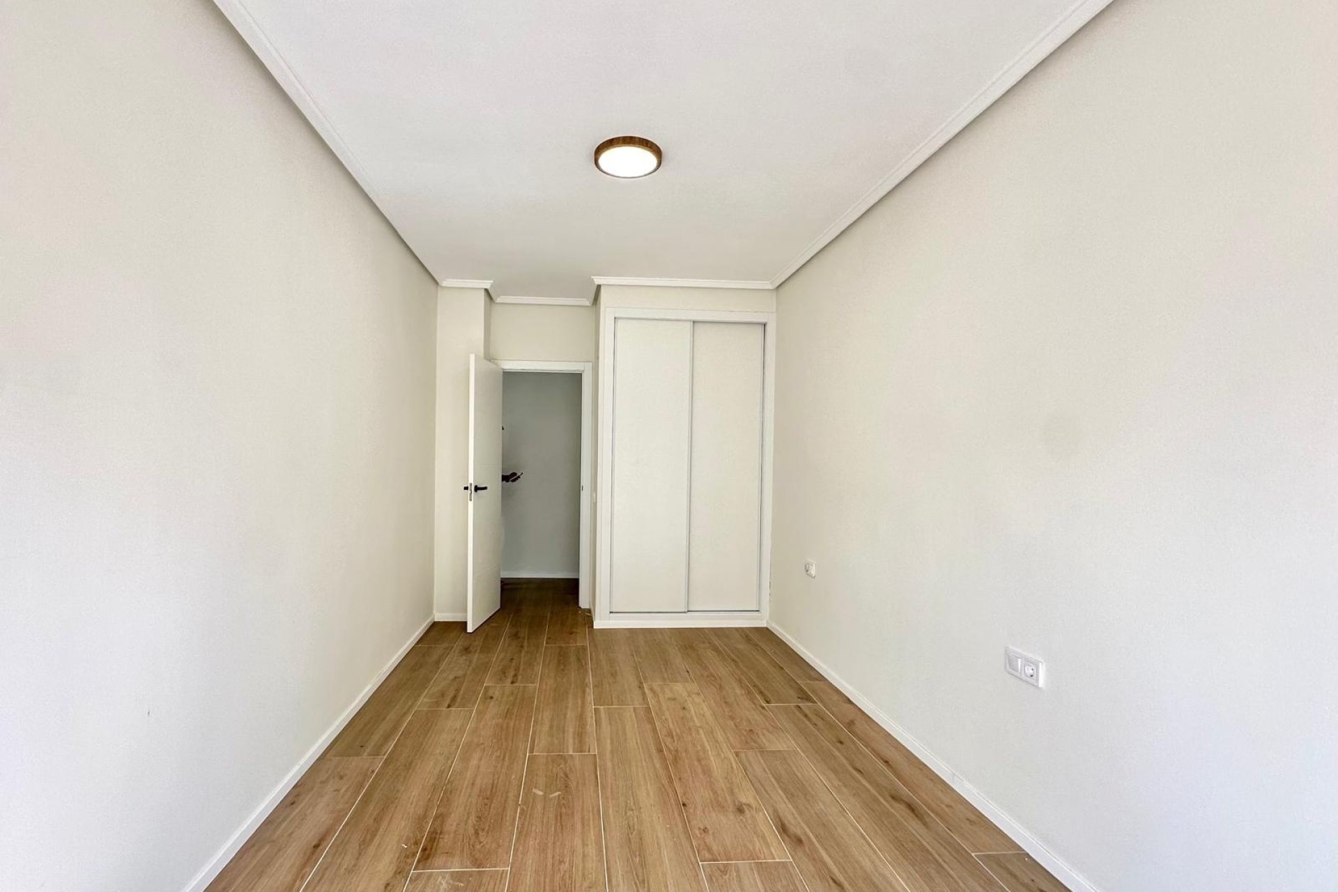 Revente - Apartment -
Torrevieja - Centro
