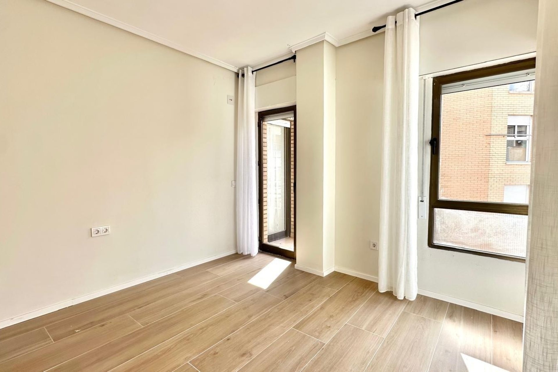 Revente - Apartment -
Torrevieja - Centro