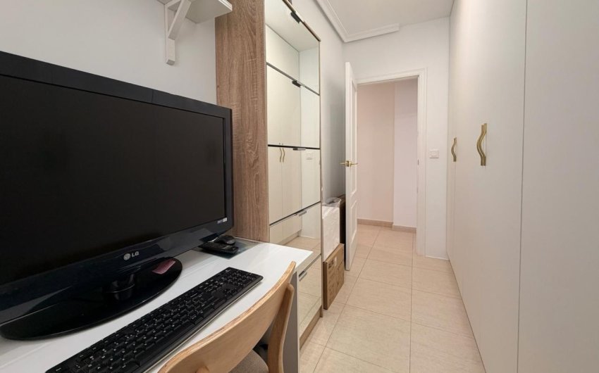 Revente - Apartment -
Torrevieja - Centro
