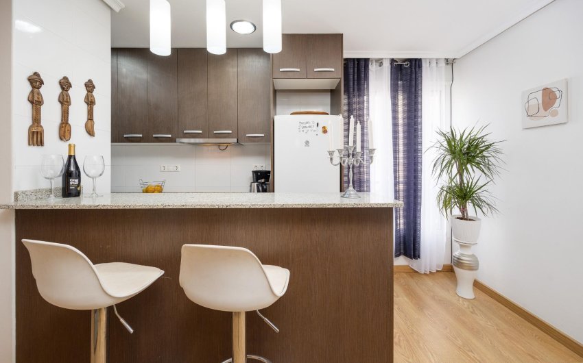 Revente - Apartment -
Torrevieja - Centro