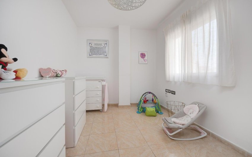 Revente - Apartment -
Torrevieja - Centro
