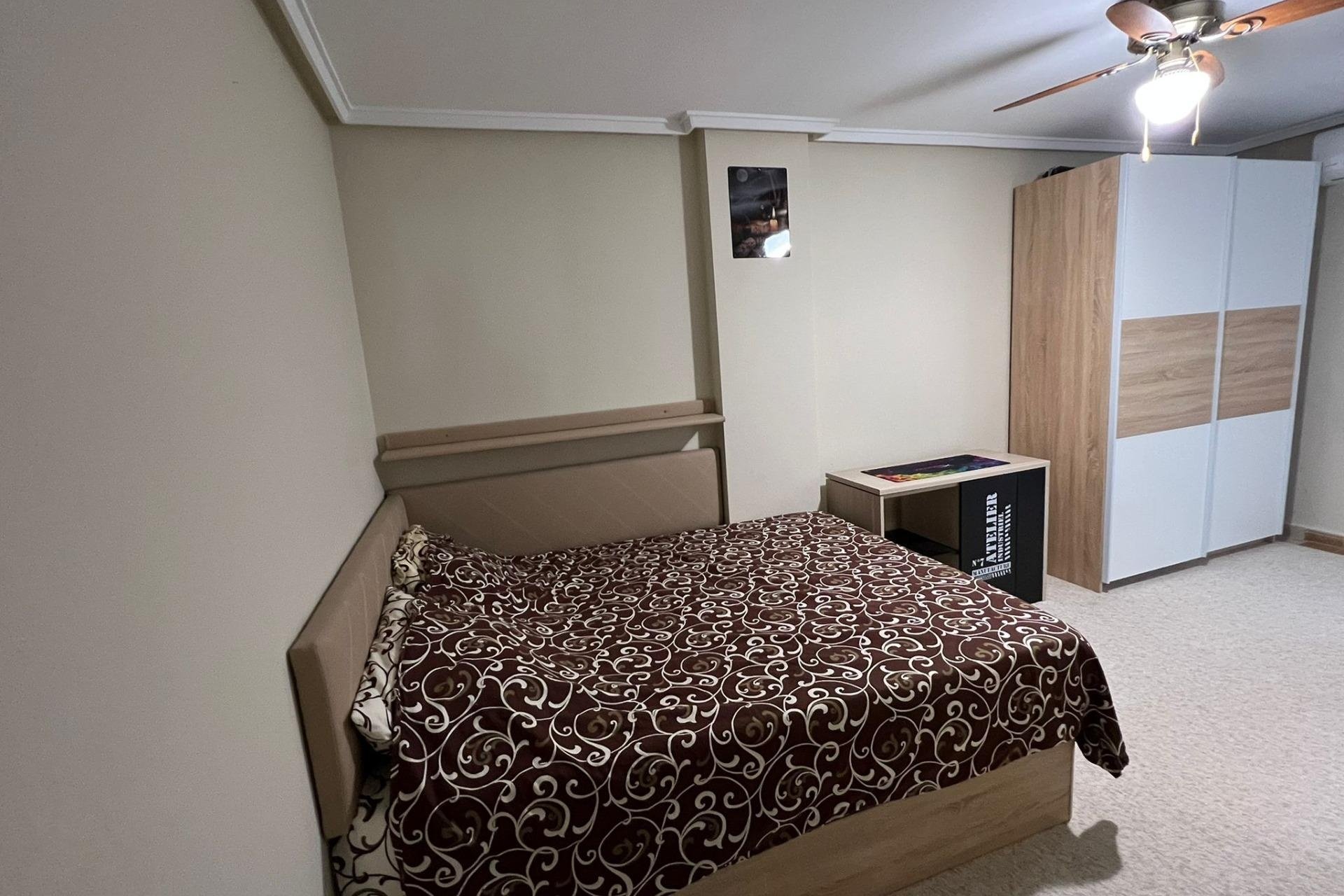Revente - Apartment -
Torrevieja - Centro