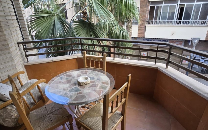 Revente - Apartment -
Torrevieja - Centro