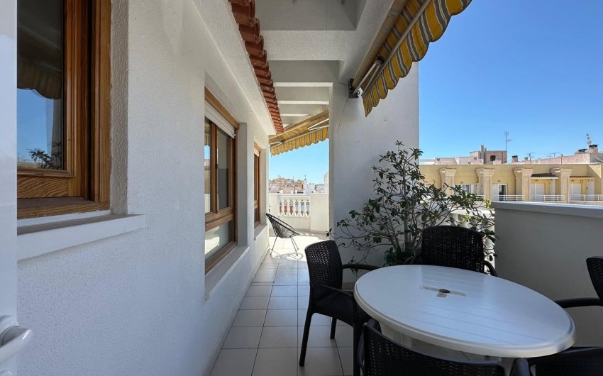 Revente - Apartment -
Torrevieja - Centro