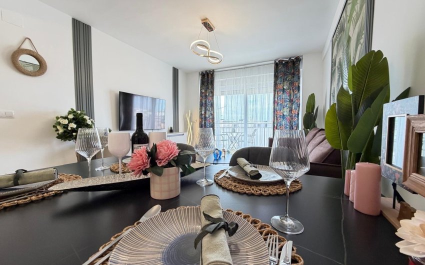Revente - Apartment -
Torrevieja - Centro