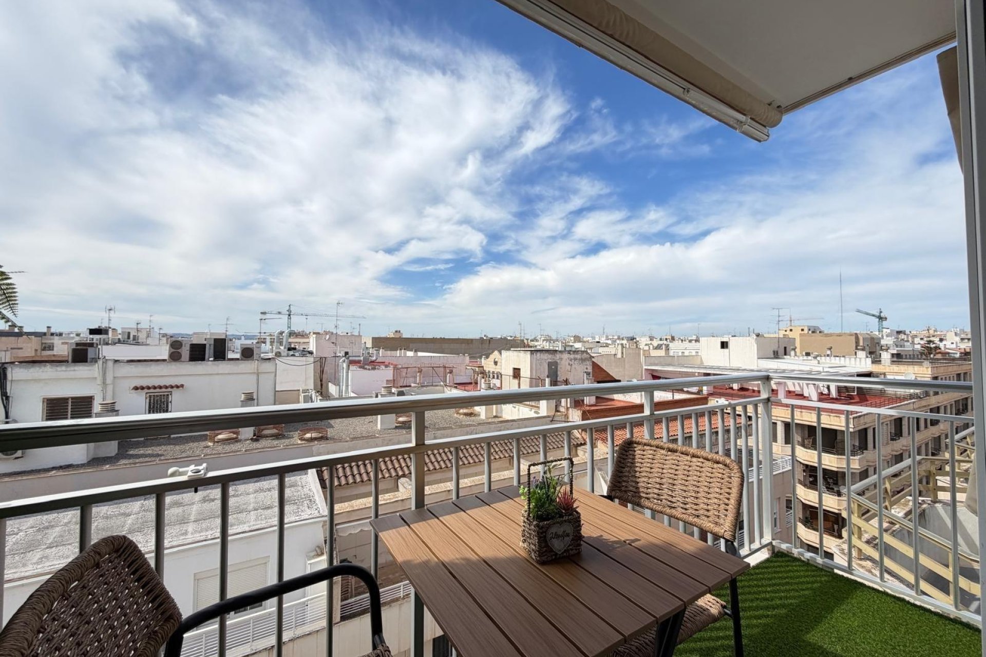 Revente - Apartment -
Torrevieja - Centro