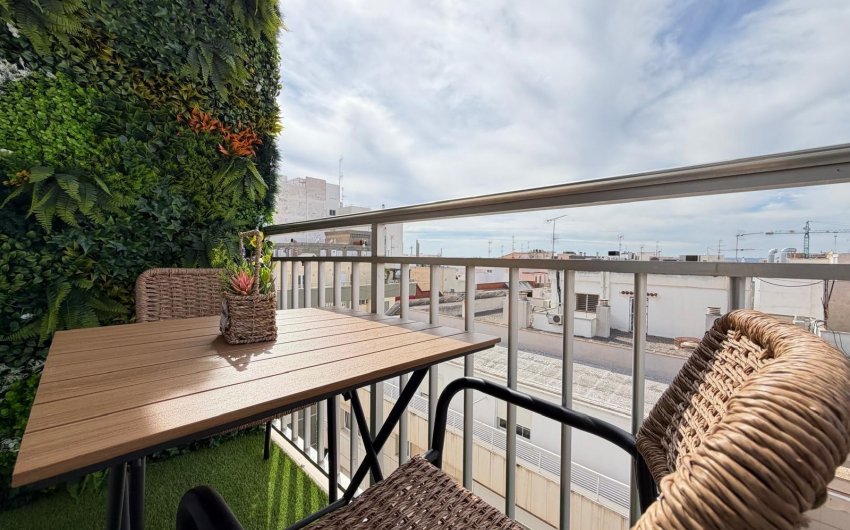 Revente - Apartment -
Torrevieja - Centro
