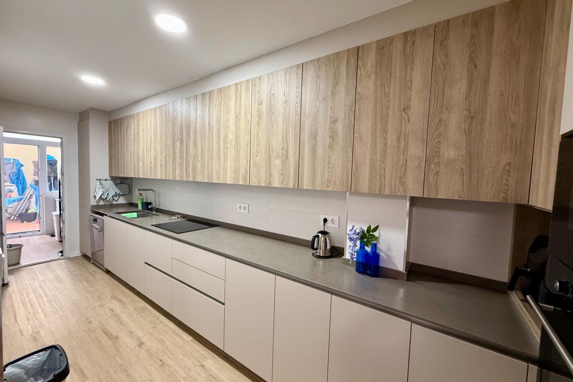 Revente - Apartment -
Torrevieja - Centro