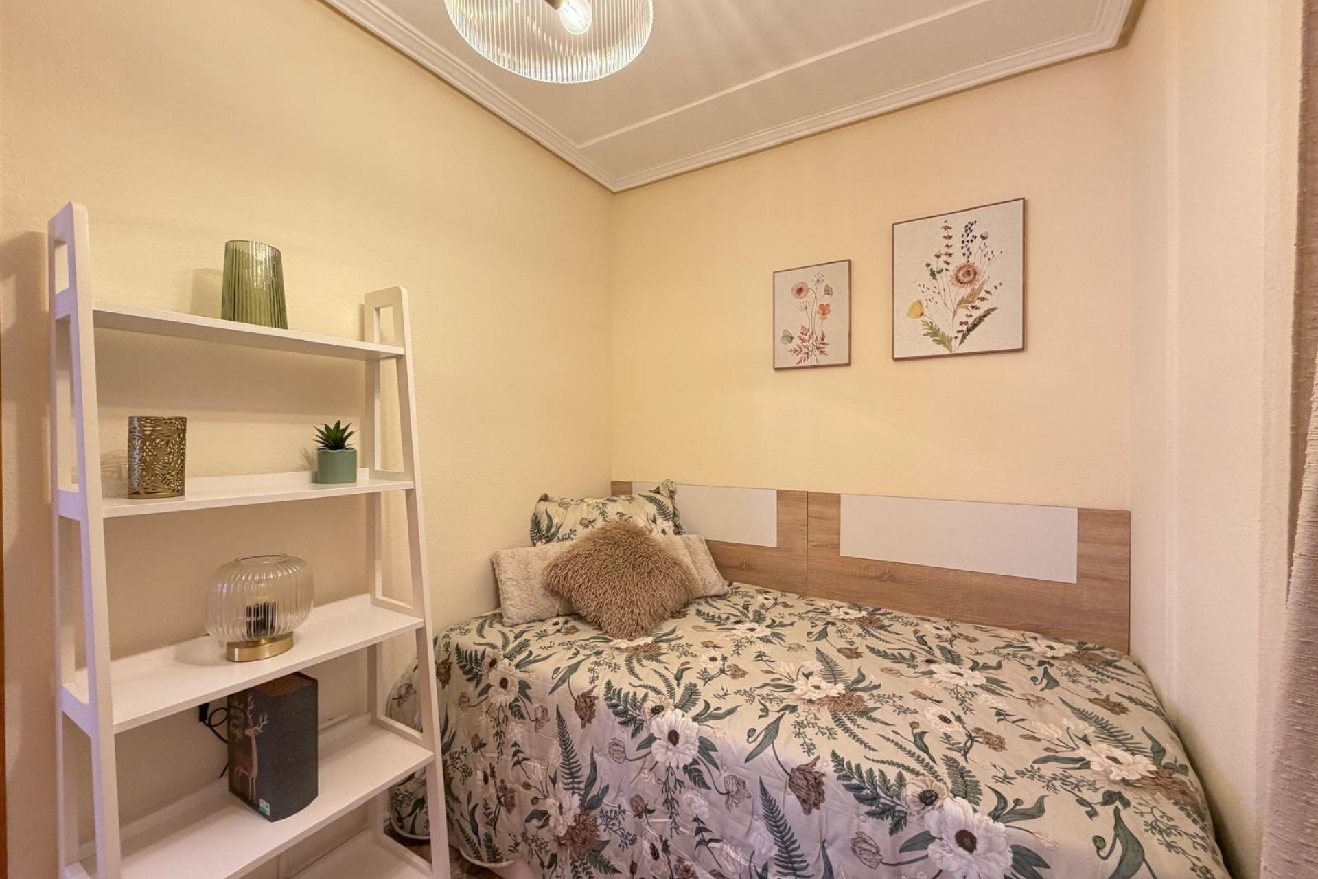 Revente - Apartment -
Torrevieja - Centro