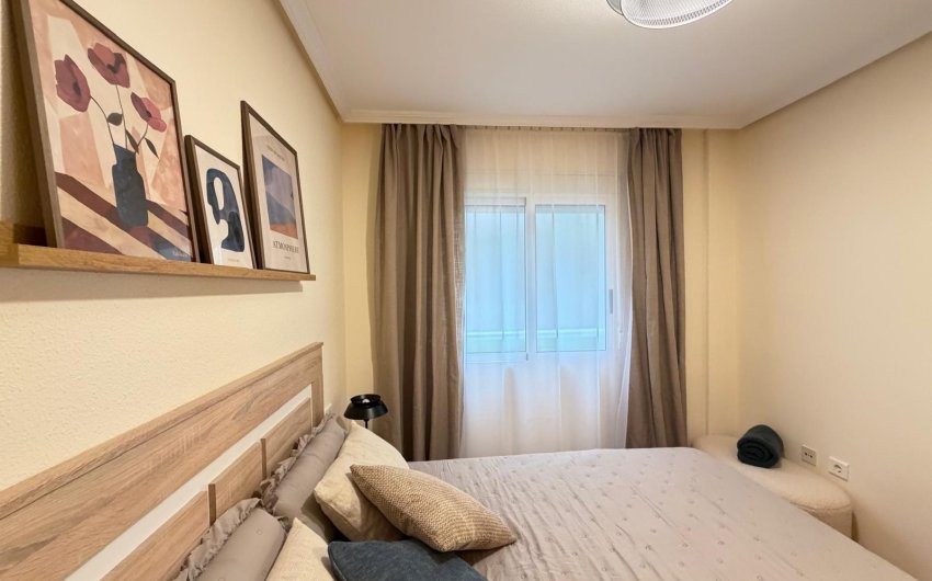 Revente - Apartment -
Torrevieja - Centro