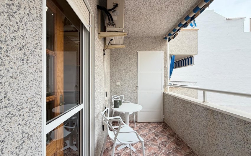Revente - Apartment -
Torrevieja - Centro