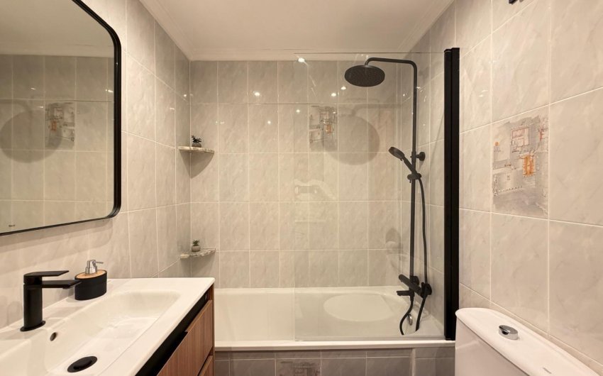 Revente - Apartment -
Torrevieja - Centro