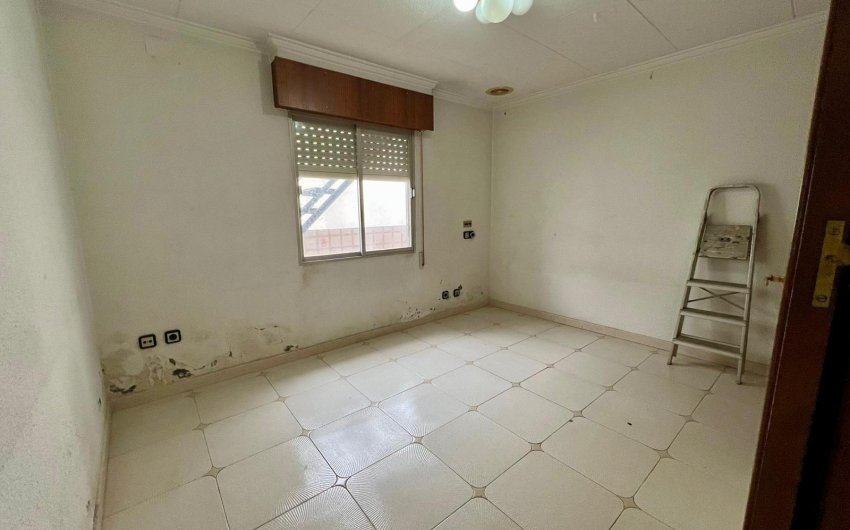 Revente - Apartment -
Torrevieja - Centro