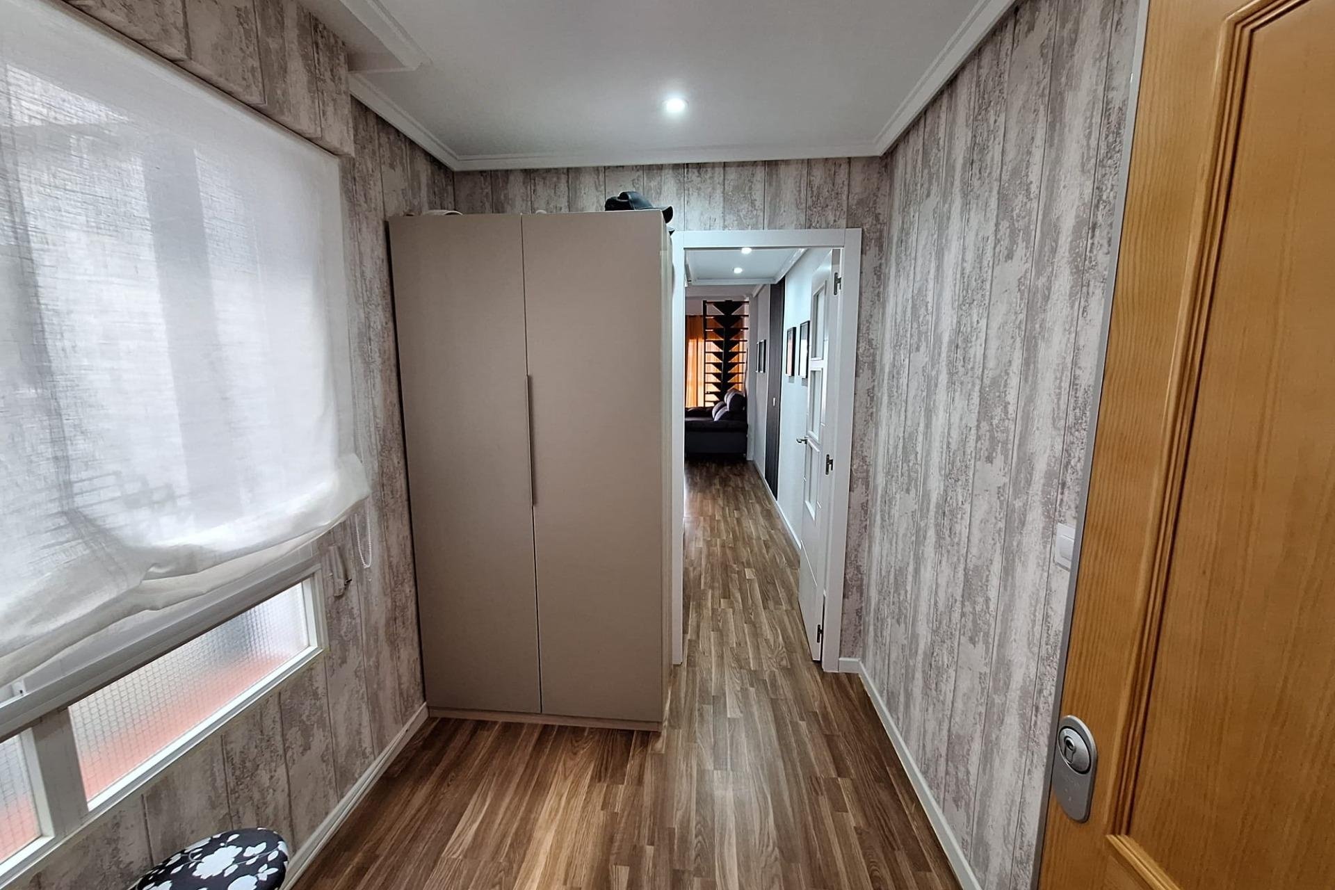 Revente - Apartment -
Torrevieja - Centro