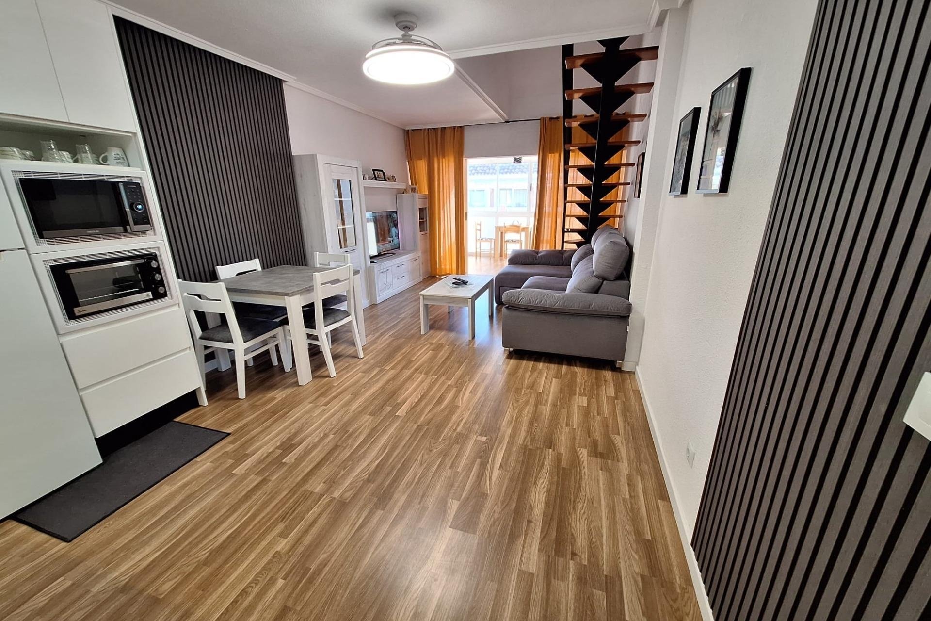 Revente - Apartment -
Torrevieja - Centro